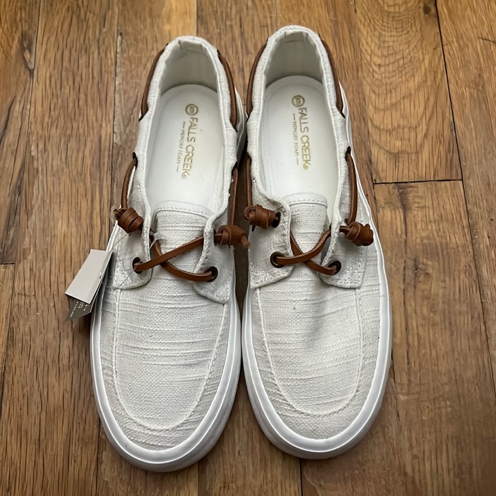 Falls Creek Canvas Shoes (Size 6M)